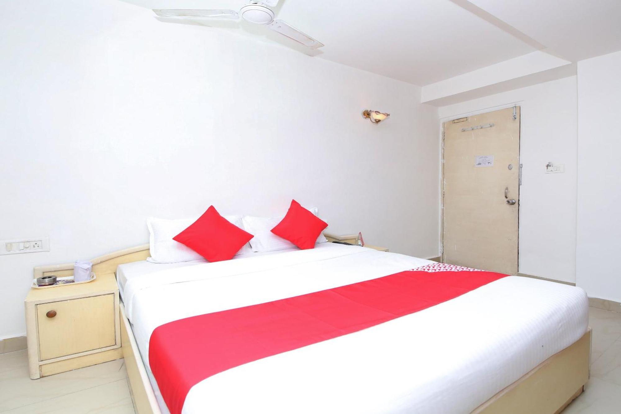 Hotel O Cozy Residency Jabalpur Buitenkant foto